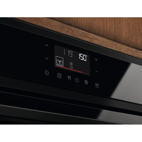 Cuptor electric incorporabil cu abur Electrolux EOP7X87H SenseCook 600 72 l negru [4]