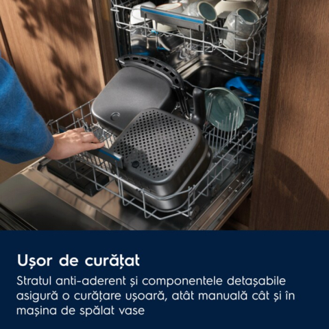 Friteuza cu aer cald Electrolux EAF7B Seria 700, 6.8 L, 1800 W, neagra, design compact [5]