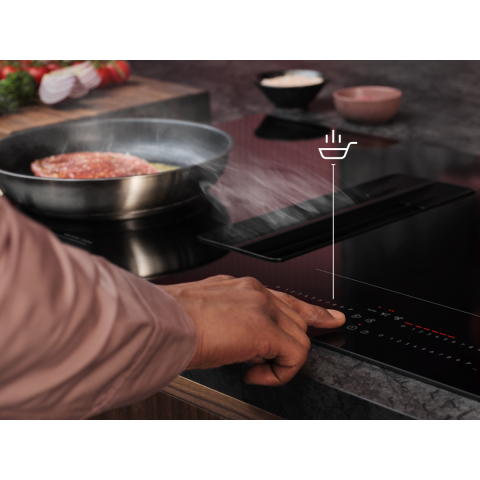 Plita cu hota integrata AEG TH84CC23CZ ComboHob XT SenseFry 80 cm 4 zone negru mat [6]
