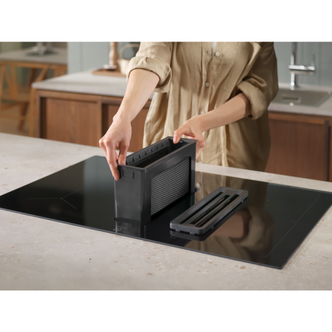 Plita incorporabila cu inductie cu hota integrata Electrolux KCC83443 ComboHob 600 Bridge eXtractor 80 cm negru [8]