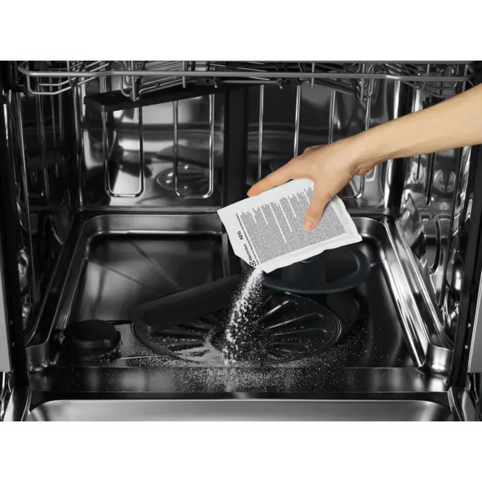 solutie-anticalcar-supercare-electrolux-m2gcp101-2-plicuri-100g [2]