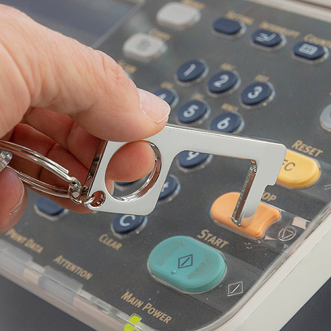 Breloc igienic pentru deschis usi [2]