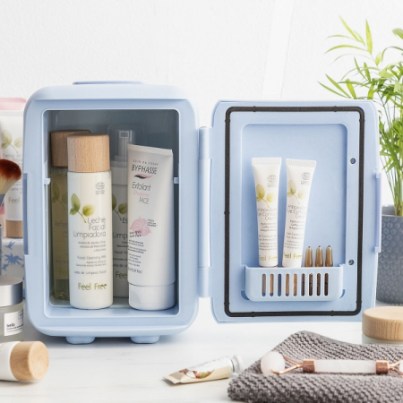 Mini Frigider pt cosmetice [3]