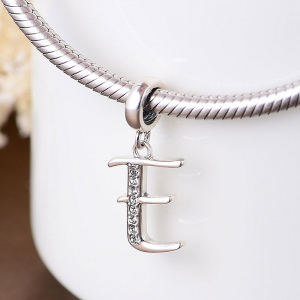 Pandantiv argint Litera E [2]