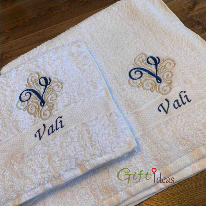 Set prosoape personalizate cu nume si monograma [2]