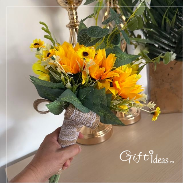 Buchet „Rază de Soare” - Floarea Soarelui pentru Mireasă sau Nașă [4]