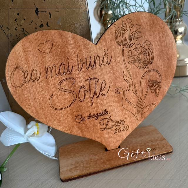 Decorațiune personalizată Inimă cu flori, gravată din lemn cu suport, Cadou Personalizat pentru Soție, Mamă, Soră, Nașă, Fină [3]