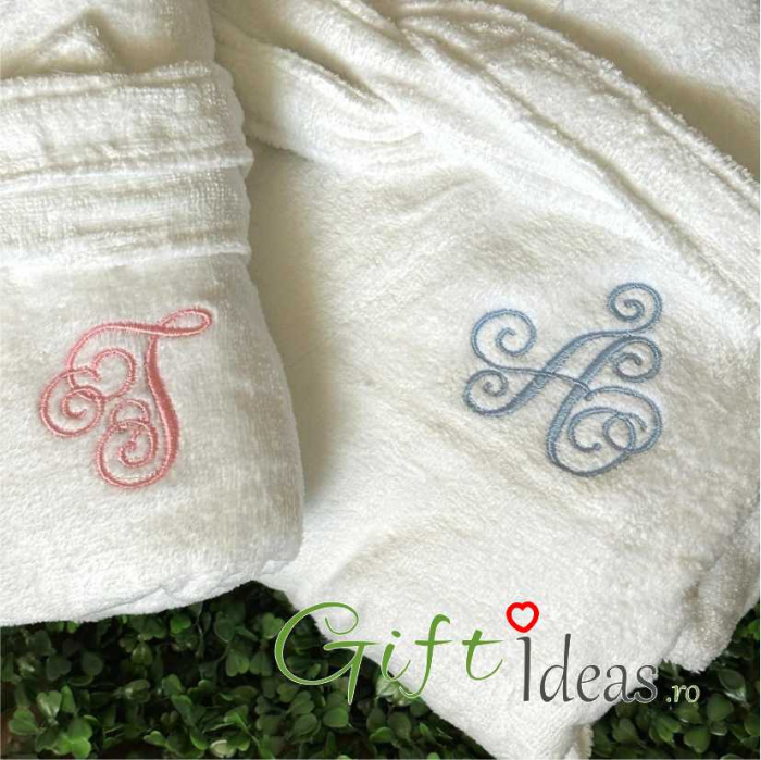 Set de halate personalizate cu monogramă [2]