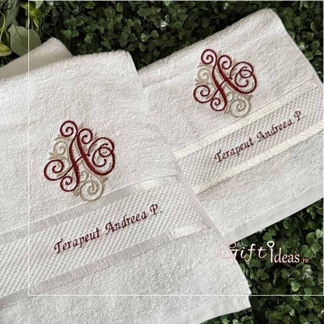 Set prosoape personalizate cu nume si monograma [2]