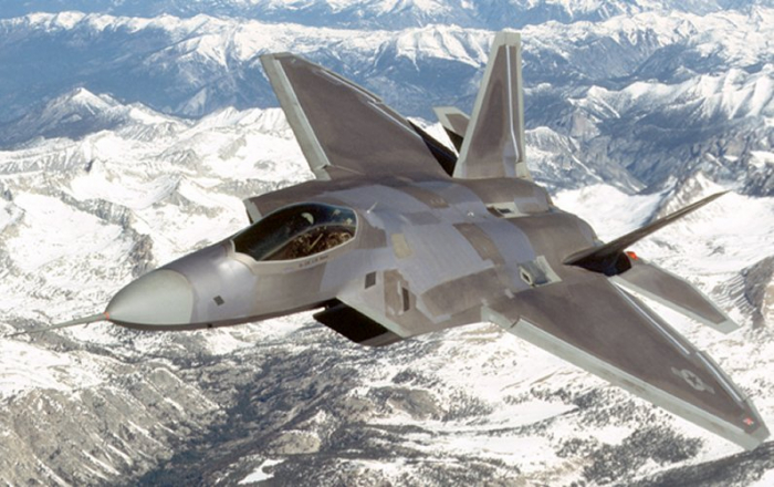 Avionul de lupta F-22 Raptor [2]
