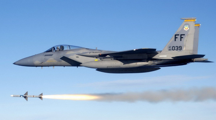Avionul F-15 Eagle [2]