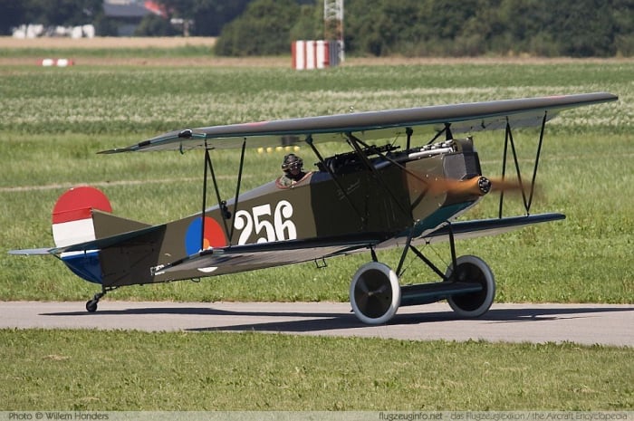 Avionul Fokker D-VII [2]