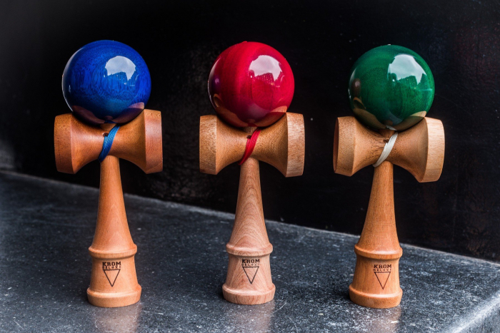 Krom Kendama Deluxe V3 Gem [2]