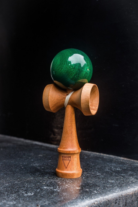 Krom Kendama Deluxe V3 Gem [8]