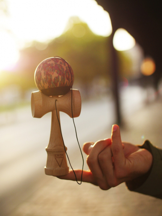 Krom Kendama Pelle [3]