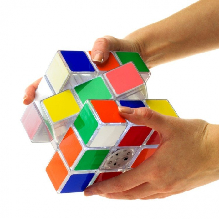 Lampa Cubul lui Rubik [2]