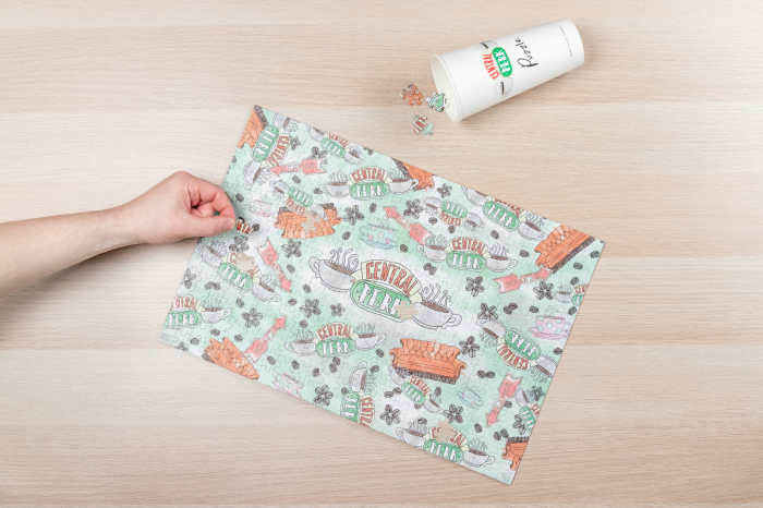 Puzzle 400 piese Friends - Central Perk [5]