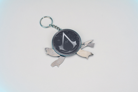 Instrumente multifunctionale - Breloc multifunctional Assassin's Creed
