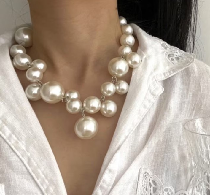 colier elegant cu perle