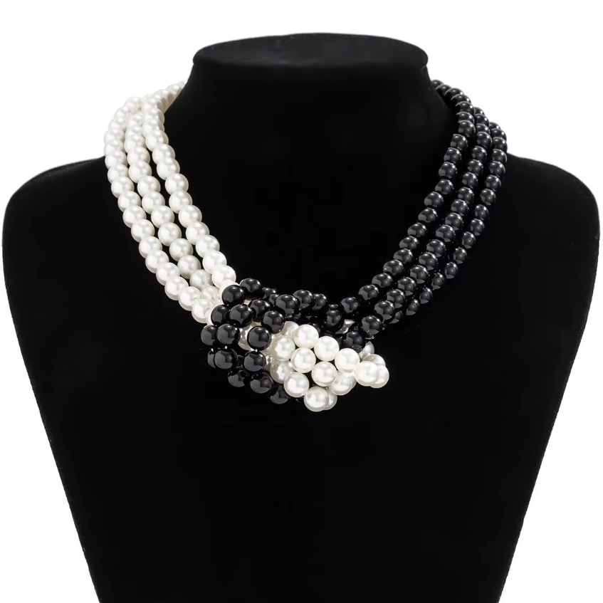 Colier choker triplu cu șiraguri de perle, CRM, accesoriu elegant, alb-negru [4]