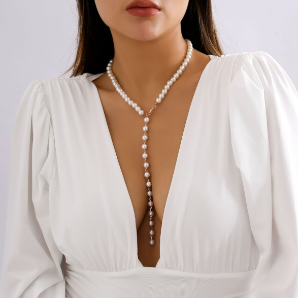 Colier Elegant cu Pandantiv Ciucure, CRM,  Alb-Auriu [6]