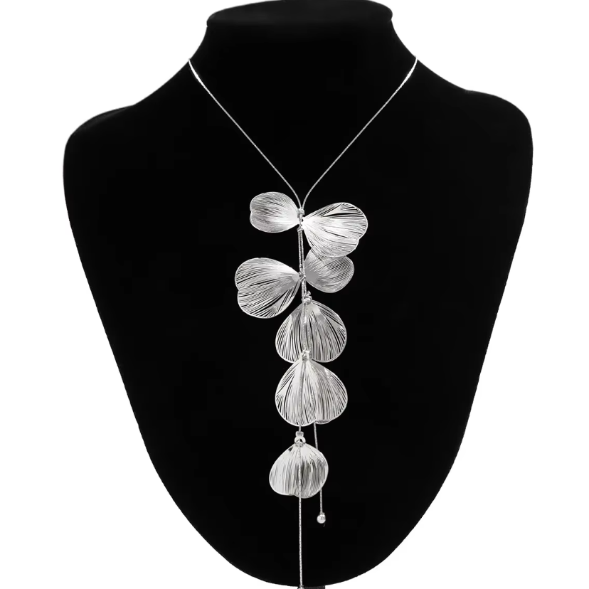 Colier lung damă argintiu, CRM, bijuterie elegantă cu design floral modern, petale stil fluture [4]