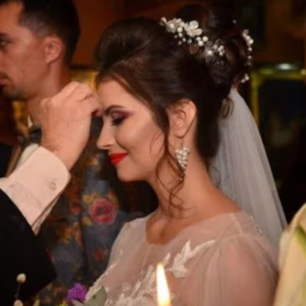 Coroniță de Mireasă cu Flori Albe, CRM, Tiara cu Fir Auriu, 35 cm [5]