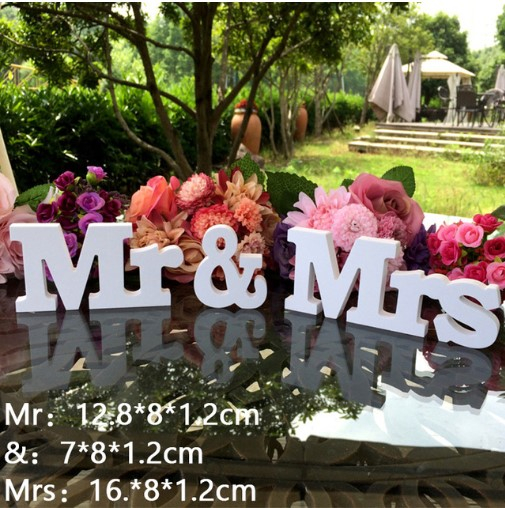 Decoratiune mesaj masa prezidu, Mr. and Mrs, alb [3]