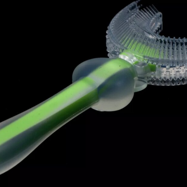 Periuță de dinți copii 2-6 ani, CRM, formă U, silicon moale, ergonomică, verde [5]