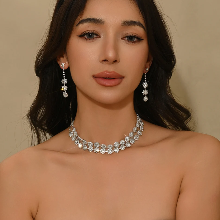 Set Colier si Cercei Dama cu Cristale Stralucitoare, CRM, Model Floral Elegant, Argintiu [3]