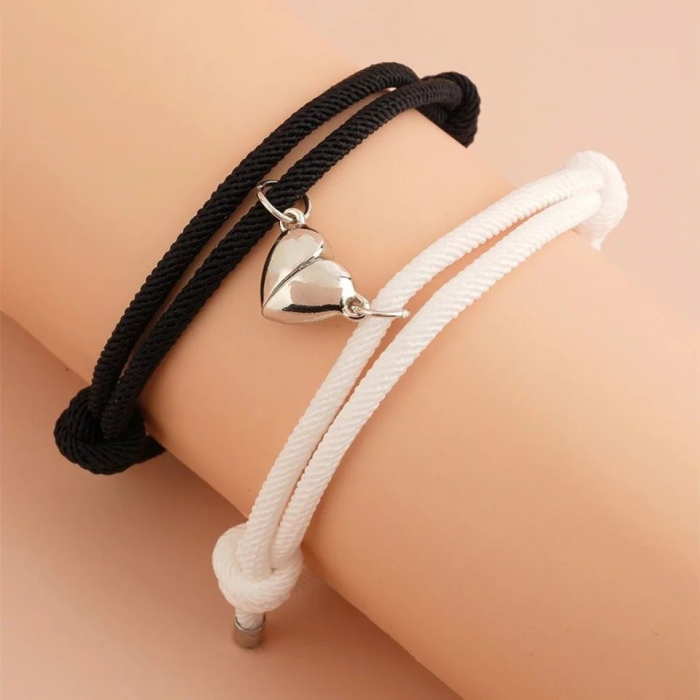 Set doua bratari cu pandantiv magnetic, Heart Shaped, reglabile, alb si negru [5]