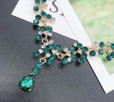 Set bijuterii pentru femei, GMO, Wedding Safir Cristal, colier si cercei, forma muguri, verde [4]