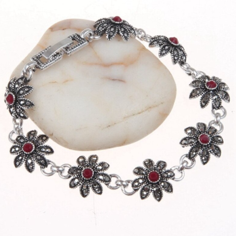 Bratara etnica dama, CRM, motiv floral sculptat, finisaj argintiu vintage [1]