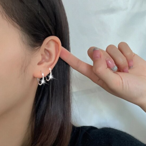 Cercei rotunzi pentru fetite, CRM, model cerc texturat, argintii [2]