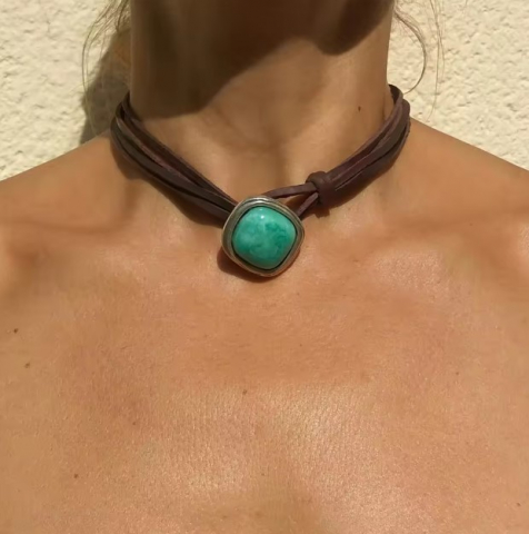 Coliere, lantisoare si chokere - Colier Tip Cocker cu Pandantiv Boho EVNC - Turquoise Pendant, Mărime Reglabilă