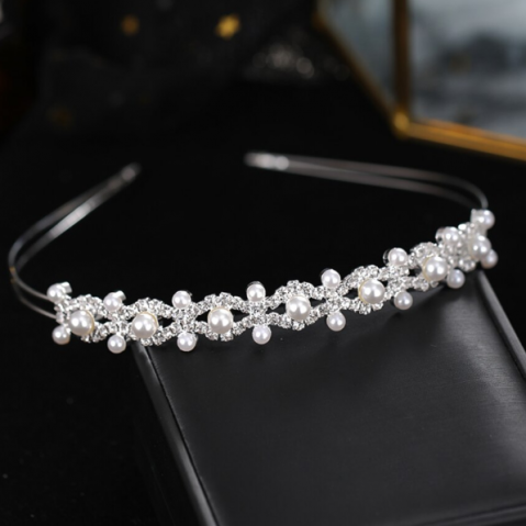 Coroniță Elegantă pentru Păr cu Perle și Cristale, CRM, Accesoriu Decorativ, Alb/Argintiu [5]