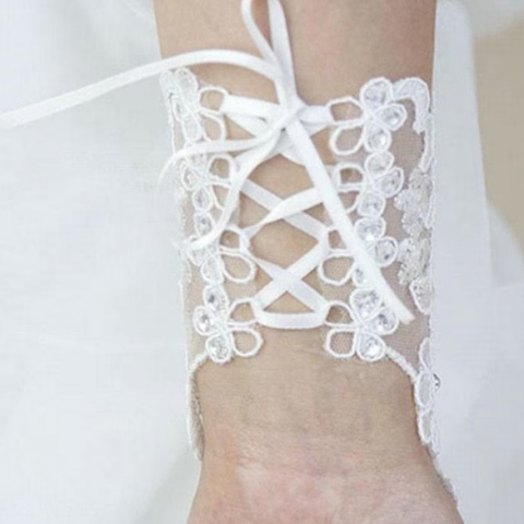 Mănuși Elegante Damă, CRM, din Dantelă cu Broderie Florală și Șiret Reglabil, Accesoriu de Ocazie, Alb [1]