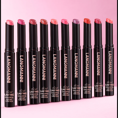 Ruj pentru buze cu finish luminos nr10, CRM, formula fina, usor de aplicat, stick potrivit pentru machiaj zilnic [5]