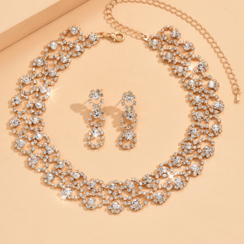 Set bijuterii Elegance, Colier si Cercei cu cristale, CRM, argintiu [4]