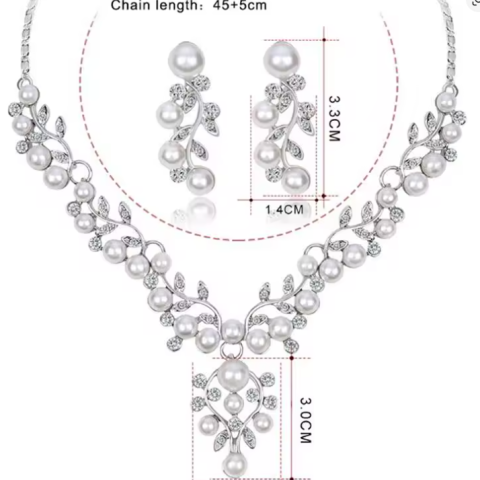 Set bijuterii elegant pentru ocazii speciale, CRM, cu perle artificiale si strasuri, colier si cercei, argintiu [1]
