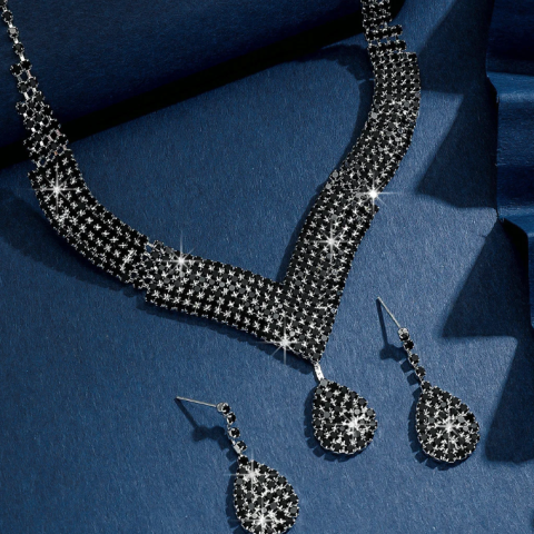 Fashion - Set colier si cercei dama, CRM, cristale negre, model V cu pandantiv lacrima, elegant, pentru evenimente