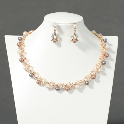 Set Colier si Cercei Dama, Model Floral cu Perle Multicolore, Auriu, Elegant, pentru Evenimente [4]