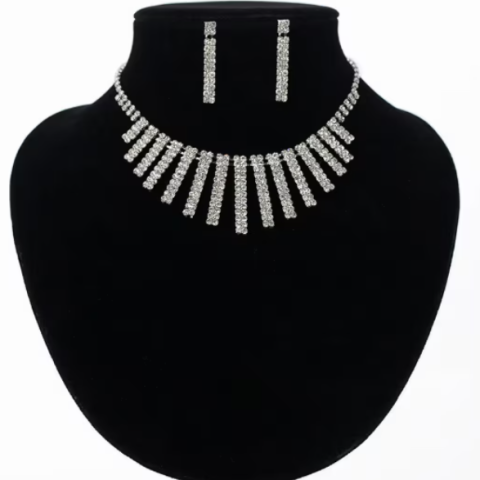 Set elegant colier si cercei, pentru ocazii speciale, CRM, Crystal, argintiu, 37.5+6cm [0]