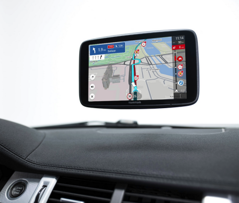 TomTom Go Expert Plus 7 inch – GPS profesional pentru camioane si autoturisme [12]