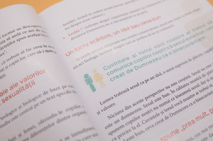 Discutia - 7 lectii pentru a prezenta copilului tau sexualitatea biblica [23]