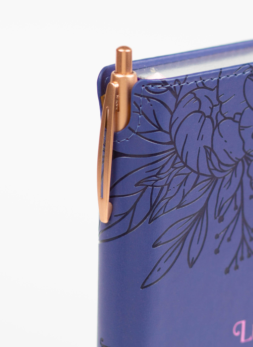 Jurnal cu elastic si suport de pix: Multe femei fac lucruri nobile dar tu le intreci pe toate [3]