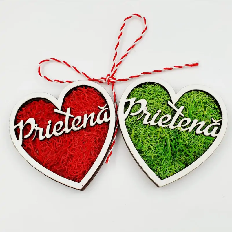 Martisor-cu-licheni-verzi-pentru-Prietena-1 [4]