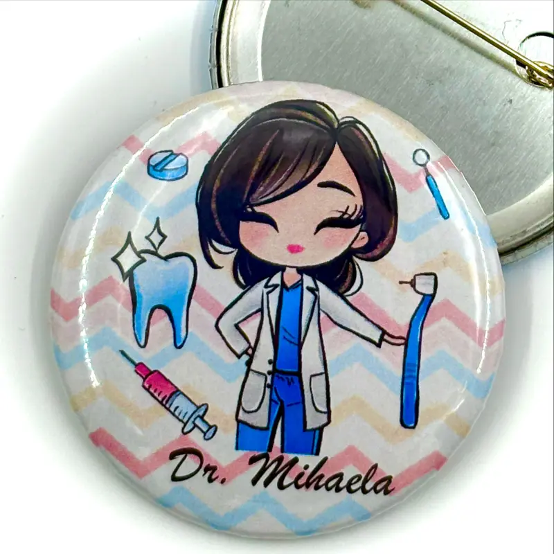 Martisor-personalizat-insigna-pentru-medic-doctor-stomatolog [2]