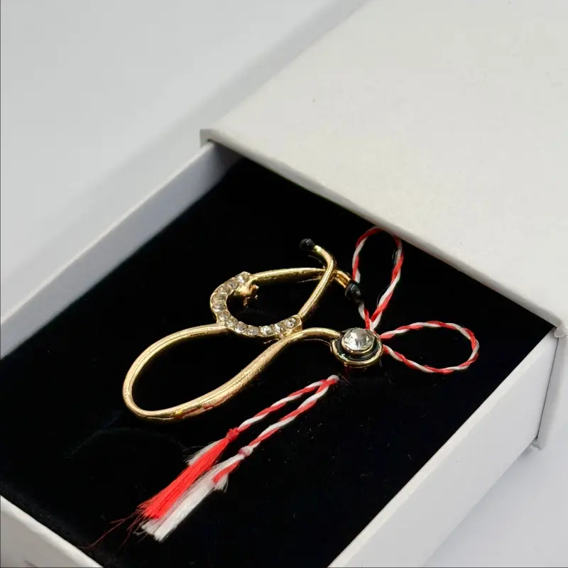 Martisor stetoscop brosa medic [3]