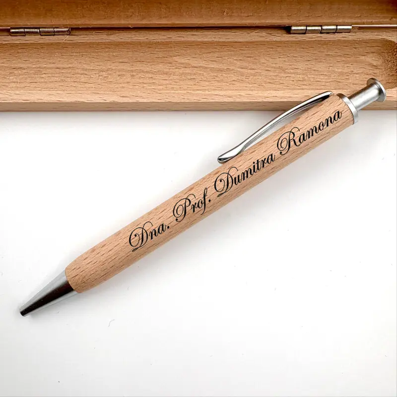 pix-si-cutie-din-lemn-personalizate-pentru-profesori [3]